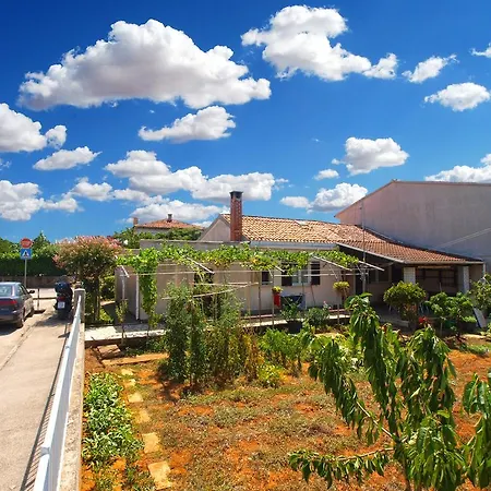 House Fazana 1456 Villa Exterior photo